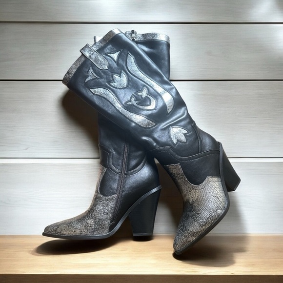 ANN CREEK 'Boma' Western Boots - Size 9.5 |
Stunning Black & White Design! - Picture 4 of 13